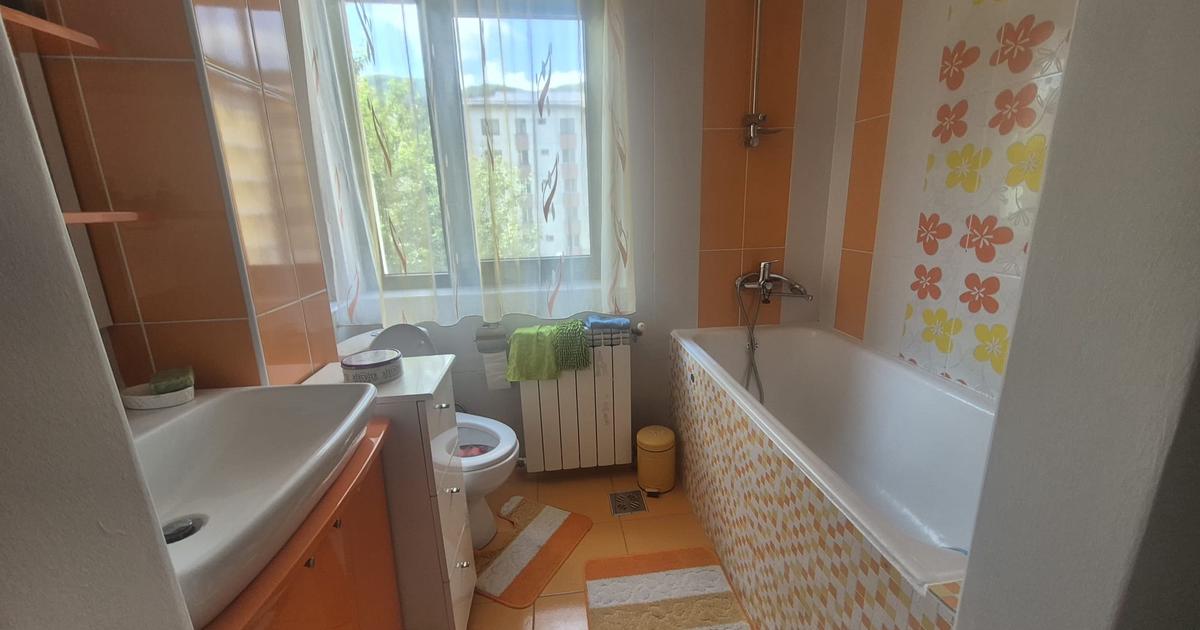 Apartament modern cu 3 camere de închiriat – Zona Mihai Eminescu