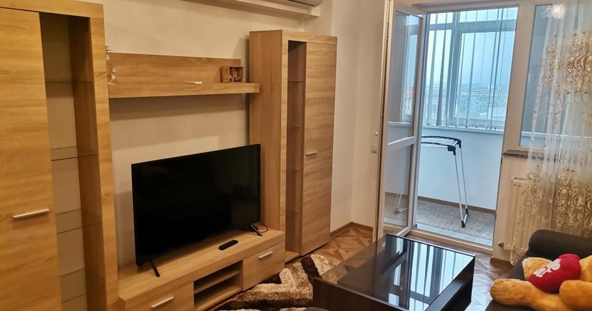 Apartament decomandat cu 2 camere în zona Banat, Pitești