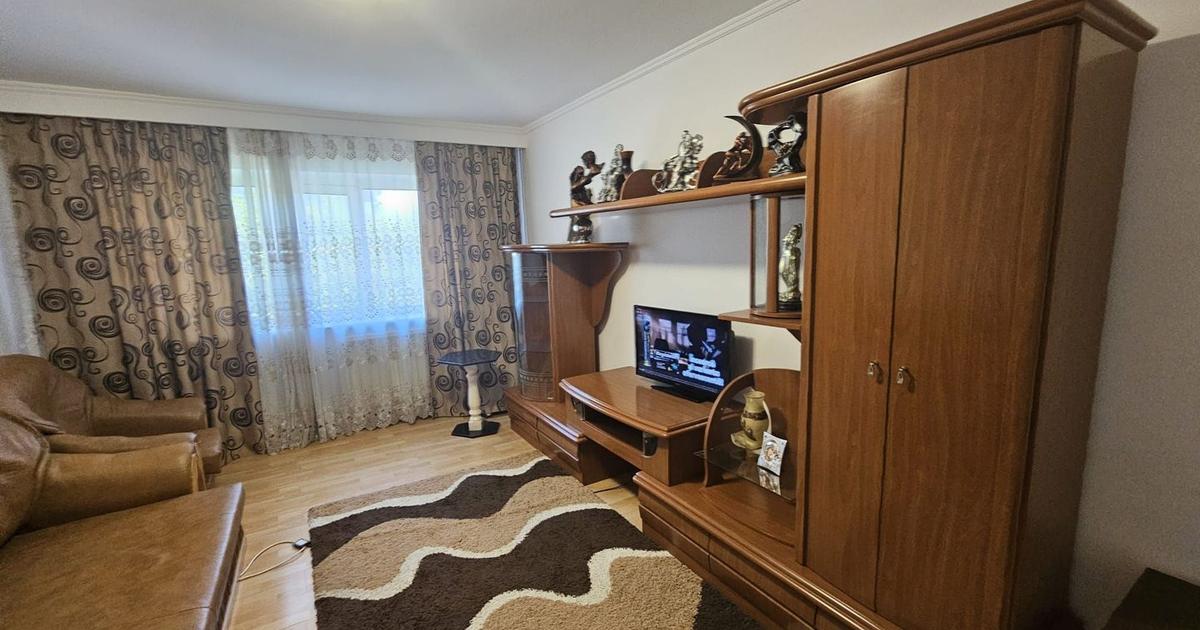 Apartament decomandat cu 2 camere în zona Eremia, Pitești preț 1.200 RON / lună