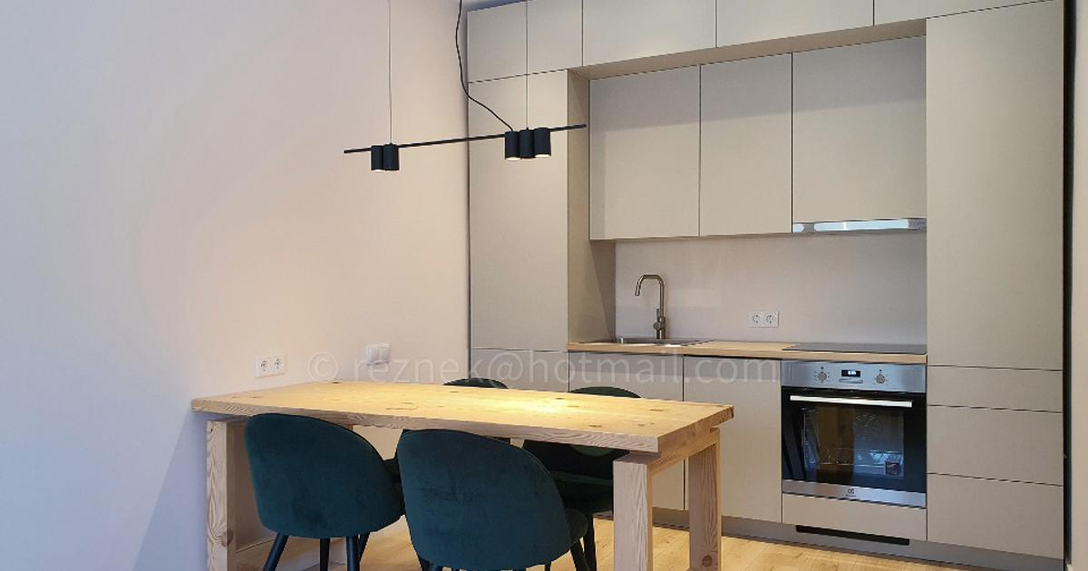 🏡 Apartament cu curte privată, la 5 min de centru – renovat și complet utilat