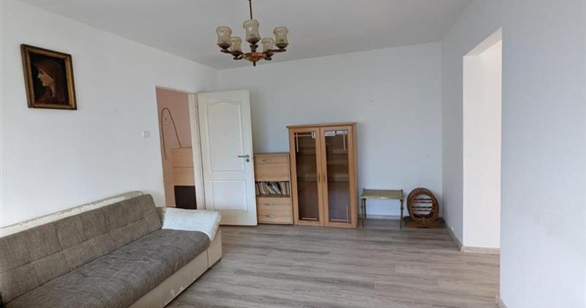 Apartament semidecomandat cu 2 camere în zona Micro I, Reșița