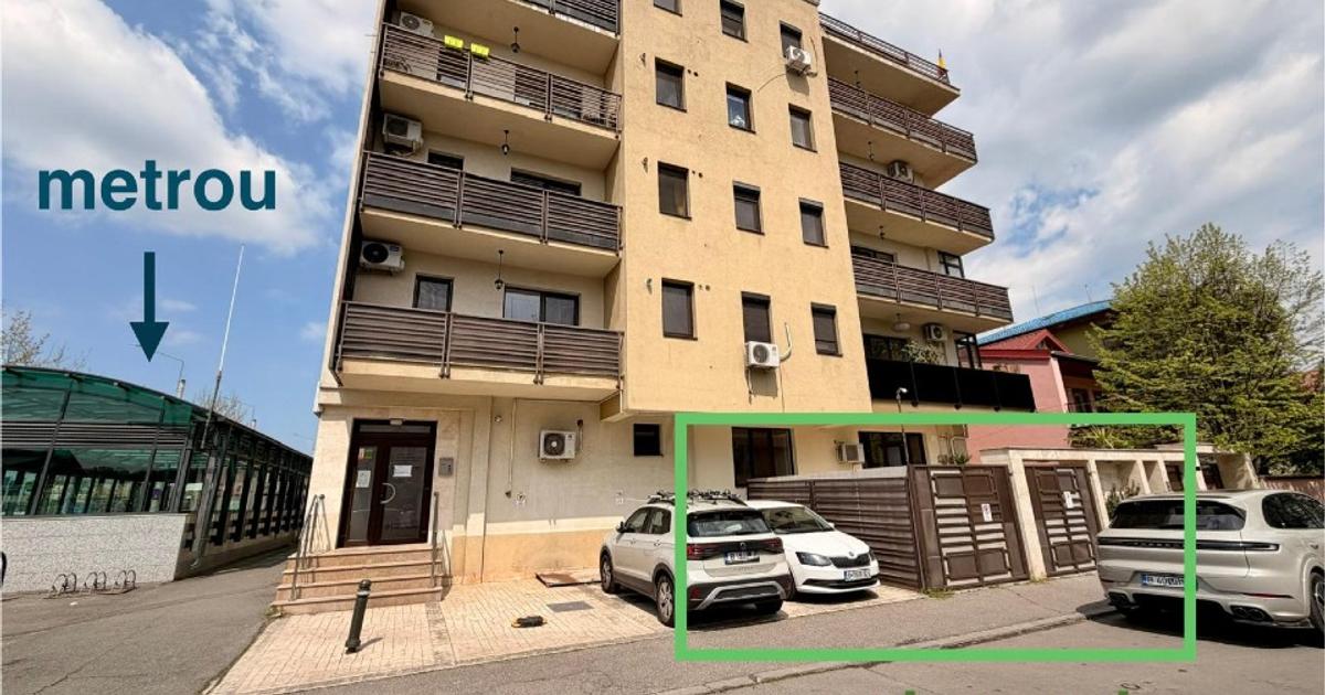 Proprietar metrou Laminorului 10 secunde / 3 camere + curte / centrala proprie