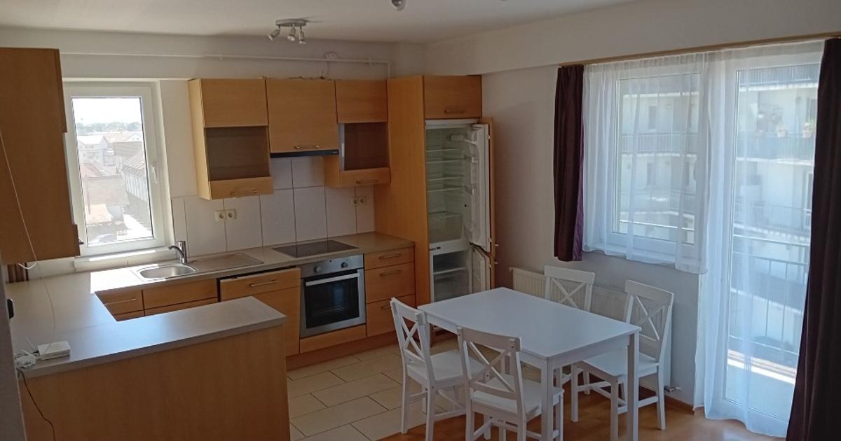 Apartament decomandat cu 3 camere în zona Turnișor, Sibiu