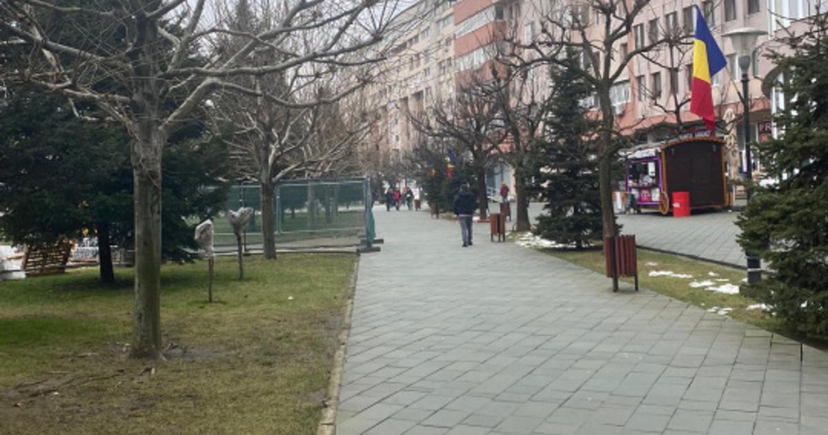 Apartament decomandat cu 2 camere în zona Central, Târgu Jiu