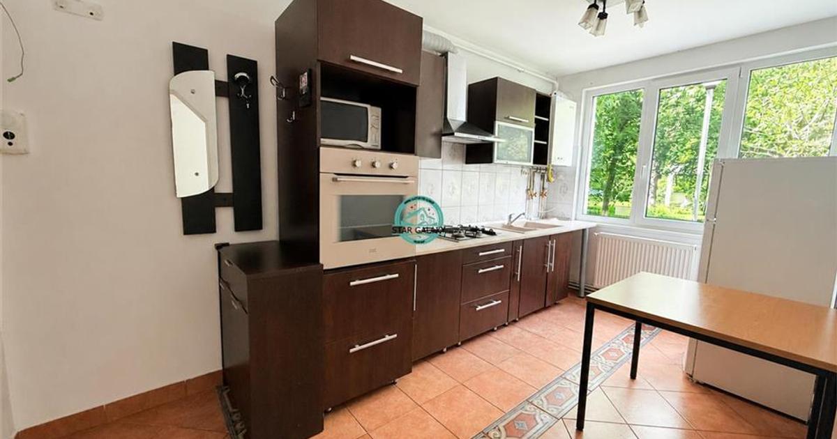 Vand apartament cu 2 camere in Cornisa, la doar 7 minute de UMF.