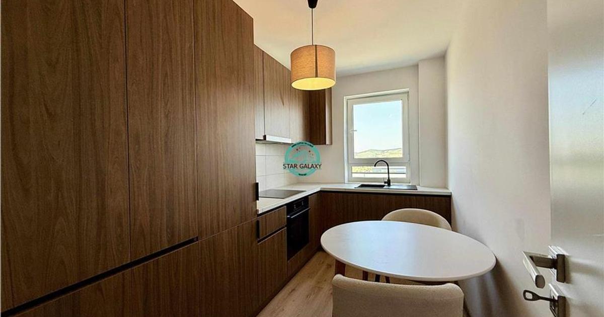 Inchiriez apartament cu 2 camere in Complexul Maurer, parcare inclusa