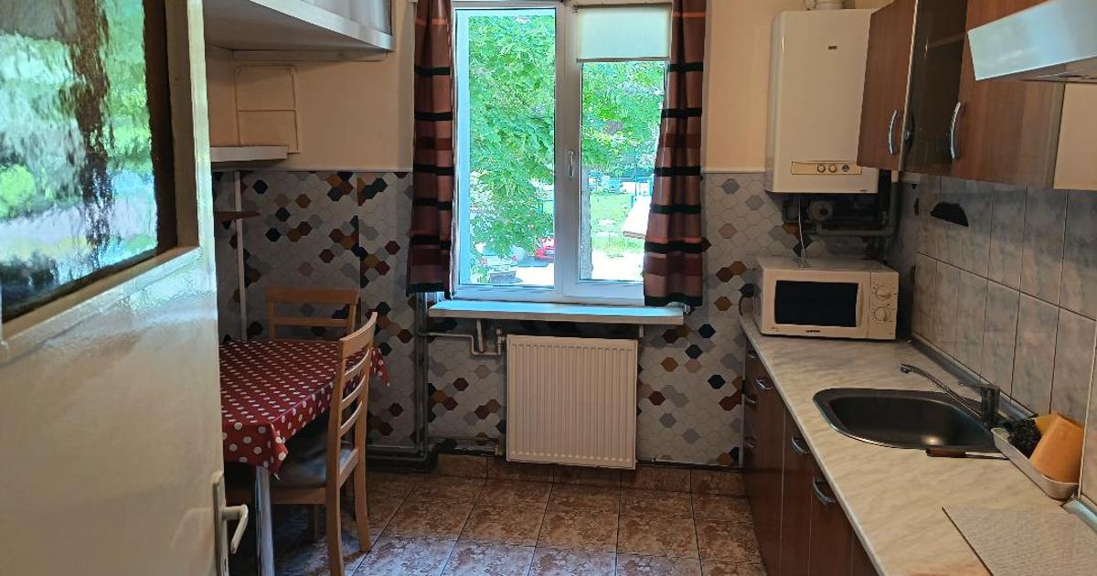 Inchiriez in zona Litoral, apt. 2 camere, et.1, semidecomandat, mobilat si utila
