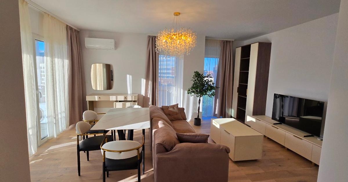 Proprietar inchiriez apartament 2 camere, loc de parcare - prima inchiriere