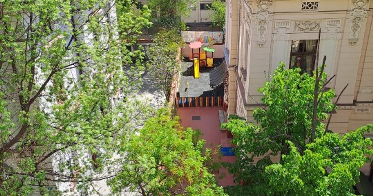 Ap. 2 camere dec. Piata Amzei ( Victoriei ,Romana)