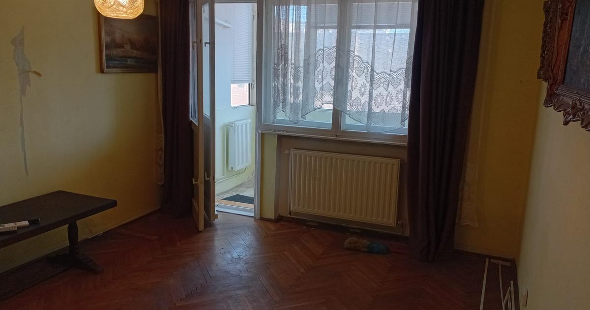 Apartament semidecomandat cu 2 camere în zona Ultracentral, Arad