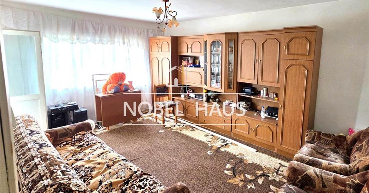 Apartament 3 camere, decomandat, etajul 4, zona biserica Sf Mina