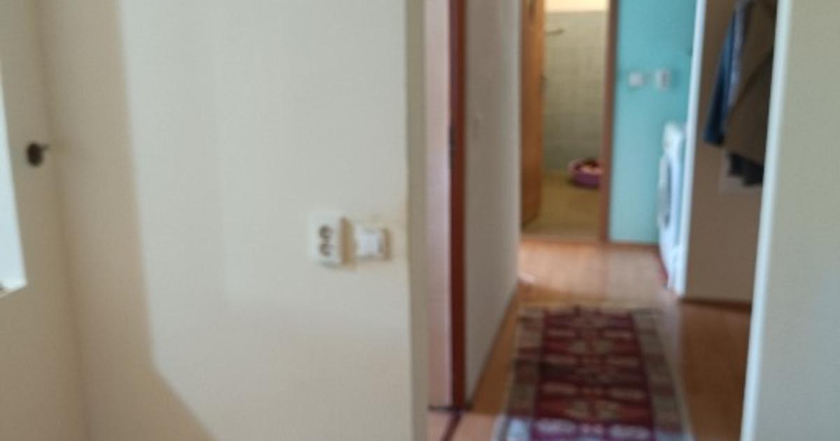 Apartament decomandat cu 3 camere în Caracal