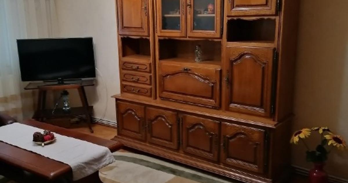 Apartament decomandat cu 3 camere în Caracal