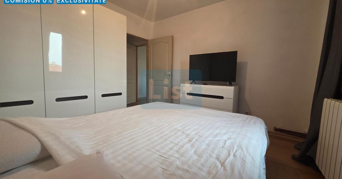Apartament 2 camere, Etaj 1 + Centrală pe gaz, Zonă Hotel Traian