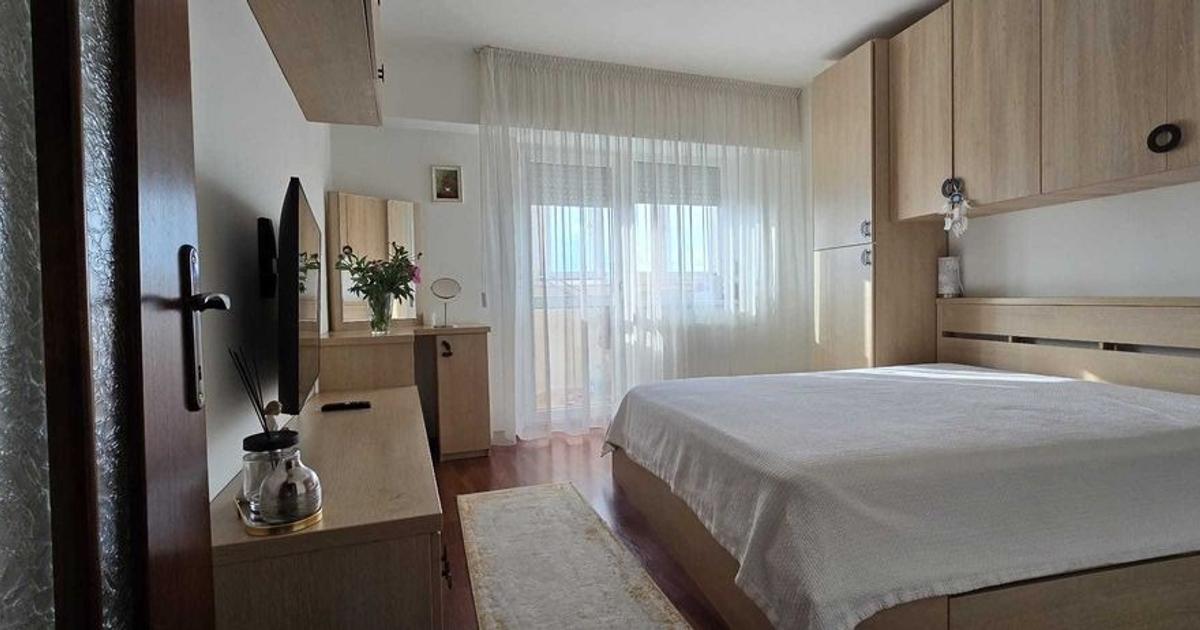 Apartament decomandat cu 3 camere în zona Țiglina 1, Galați