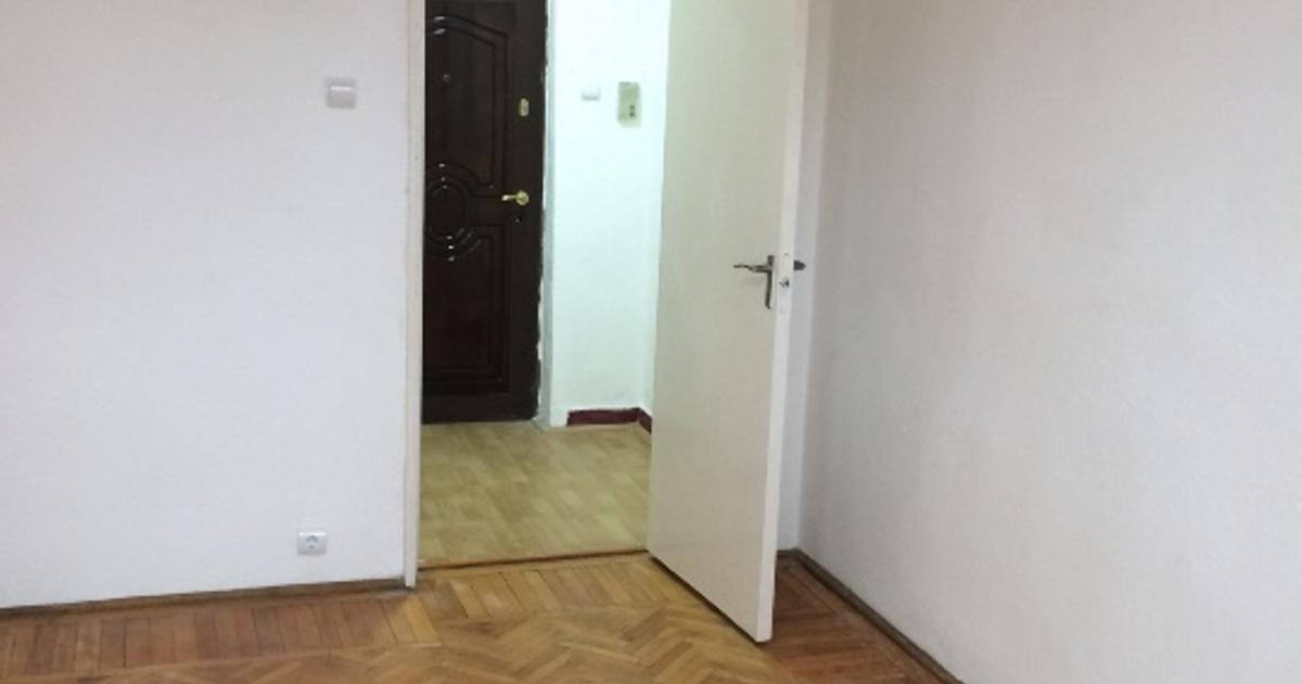 Se vinde Ap 2 camere in oras HUNEDOARA. Tel 0743499080.