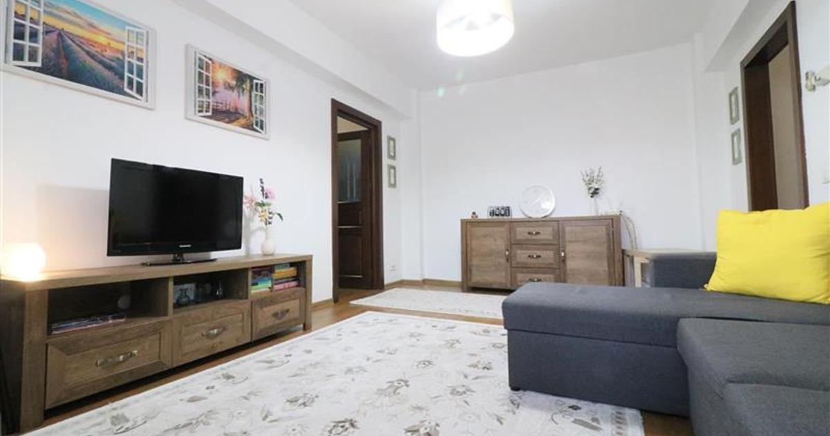 Apartament de 4 camere, etaj 1, Ateneu, boxa in proprietate