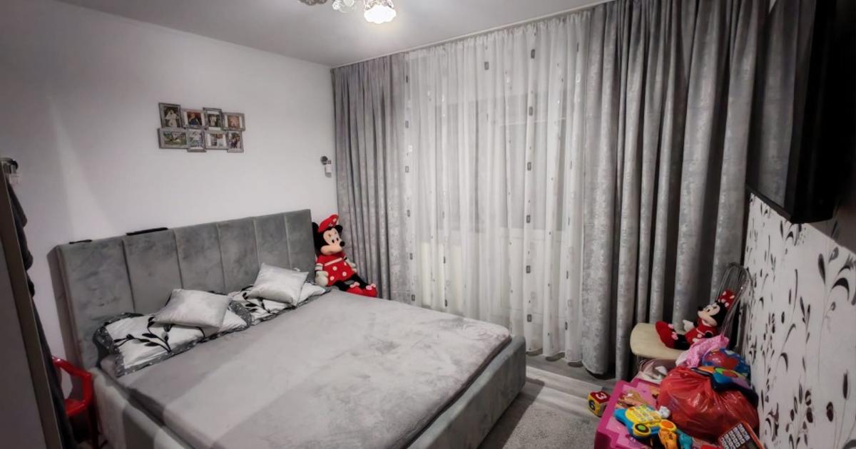 Apartament decomandat cu 2 camere în zona Traian, Râmnicu Vâlcea