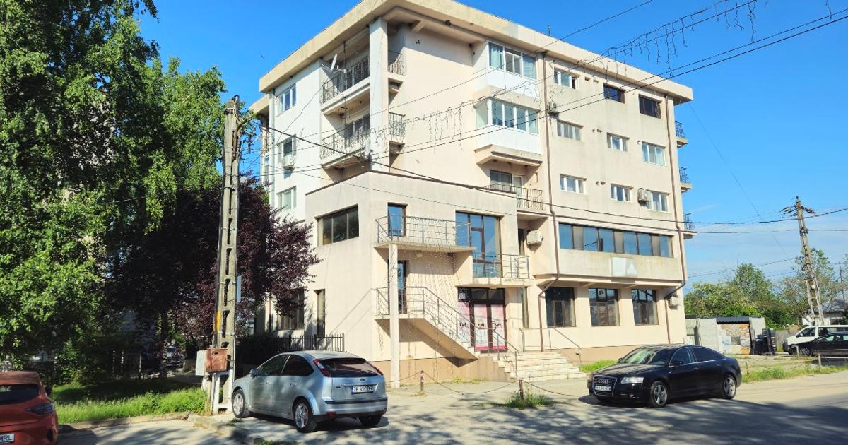 Vanzare apartament 2 camere, suprafata utila  91 mp