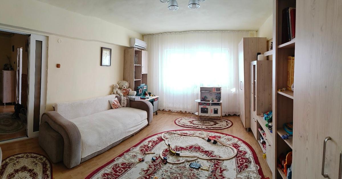 Apartament decomandat cu 2 camere în Simeria