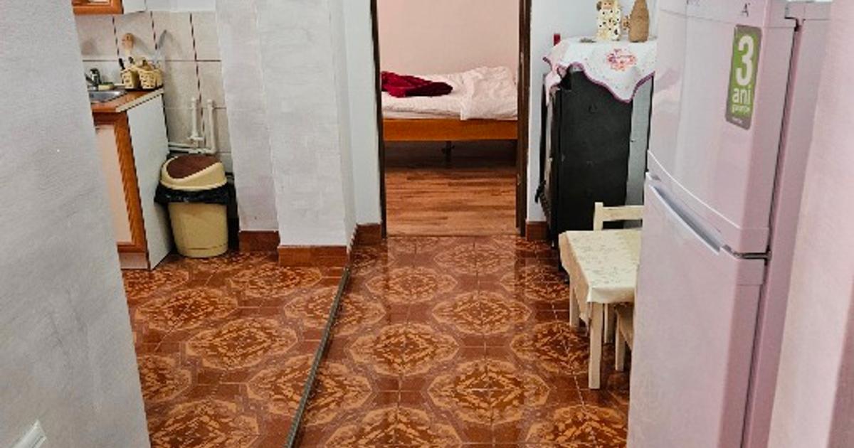 Apartament decomandat cu 2 camere în Slănic-Moldova