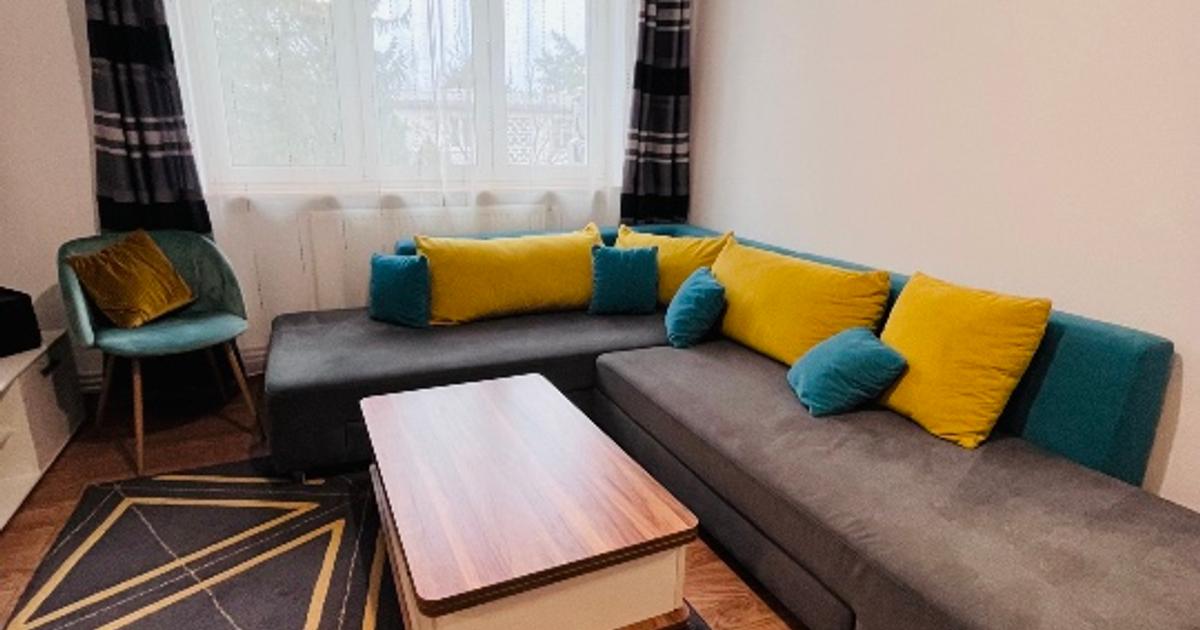 Apartament semidecomandat cu 3 camere în zona Central, Suceava