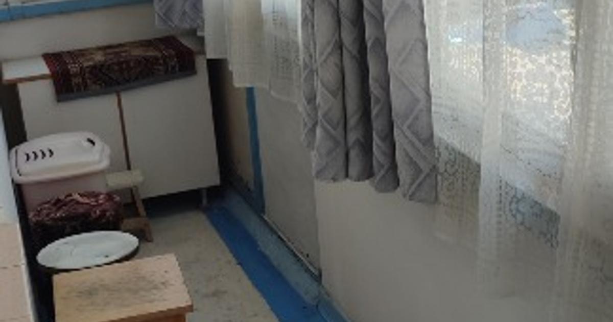 Vand apartament 2 cam decomandat, str. Unirii-cateva minute de centrul orasului