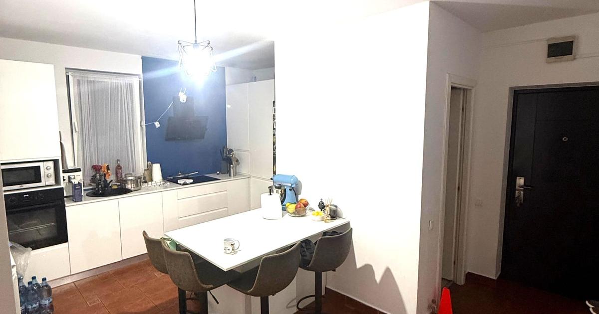 Apartament cu 4 camere 90mp+garaj sub bloc finisat mobilat 150000 eur neg
