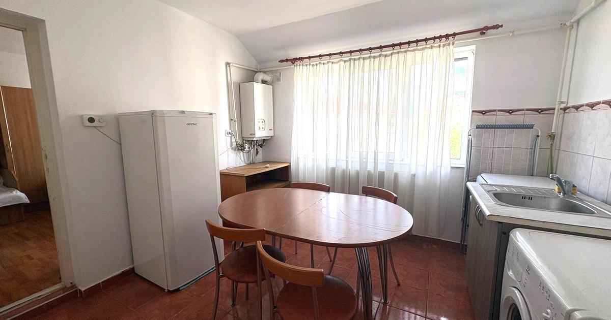 Apartament 30mp Bradet-Mansarda mobilat utilat 37.000eur neg