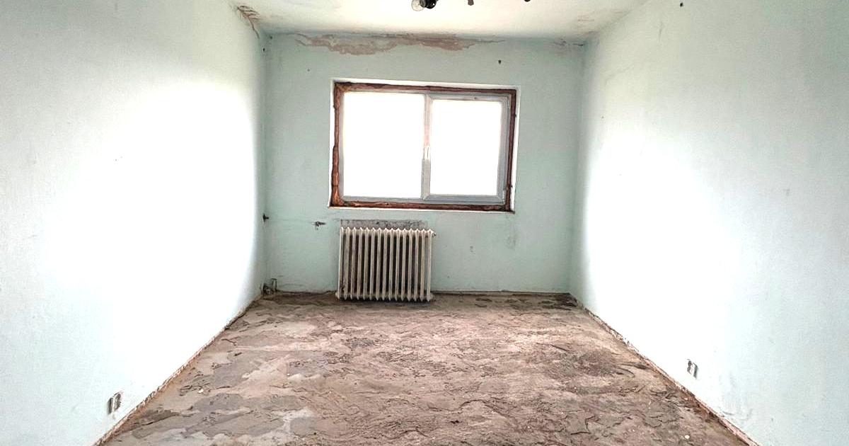 Apartament 3 camere 66mp zona Stadion  Pret 58000eur neg