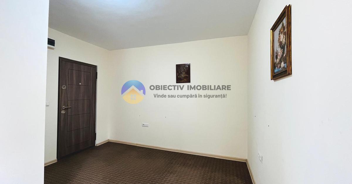 Birou 11 mp în zona Central, Piatra-Neamț preț 500 $ / lună