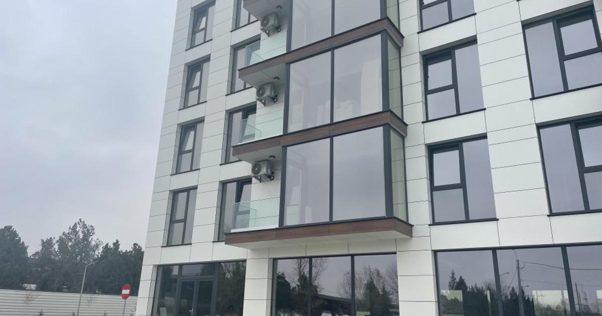 Spatii comerciale/birouri/servicii noi si moderne - de vanzare