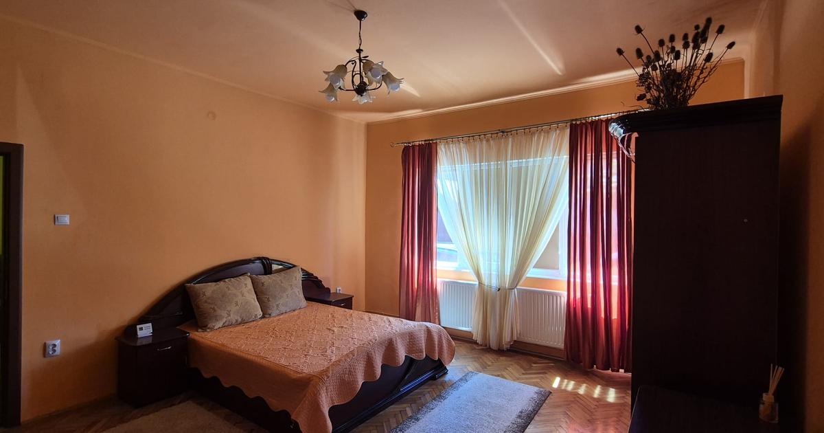 Casă 120 mp cu 3 camere în zona Semicentral, Târgu Mureș