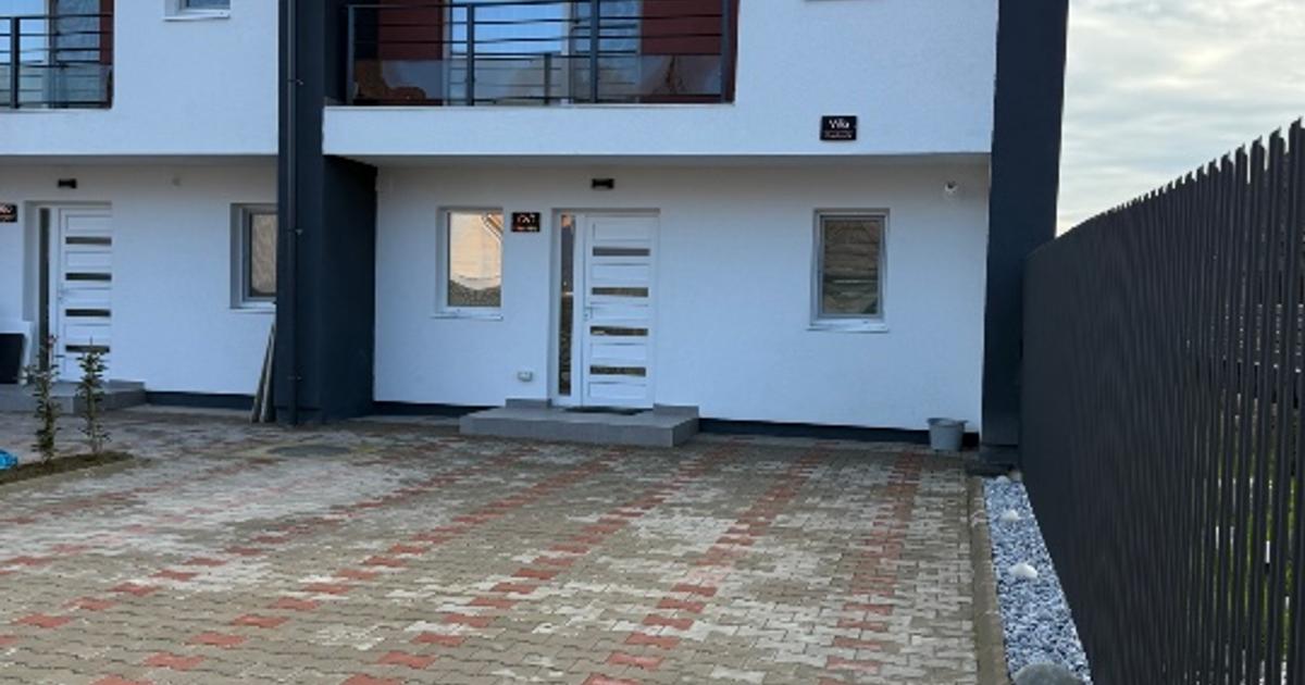 Casă modernă, complet mobilată și utilată, gata de mutat