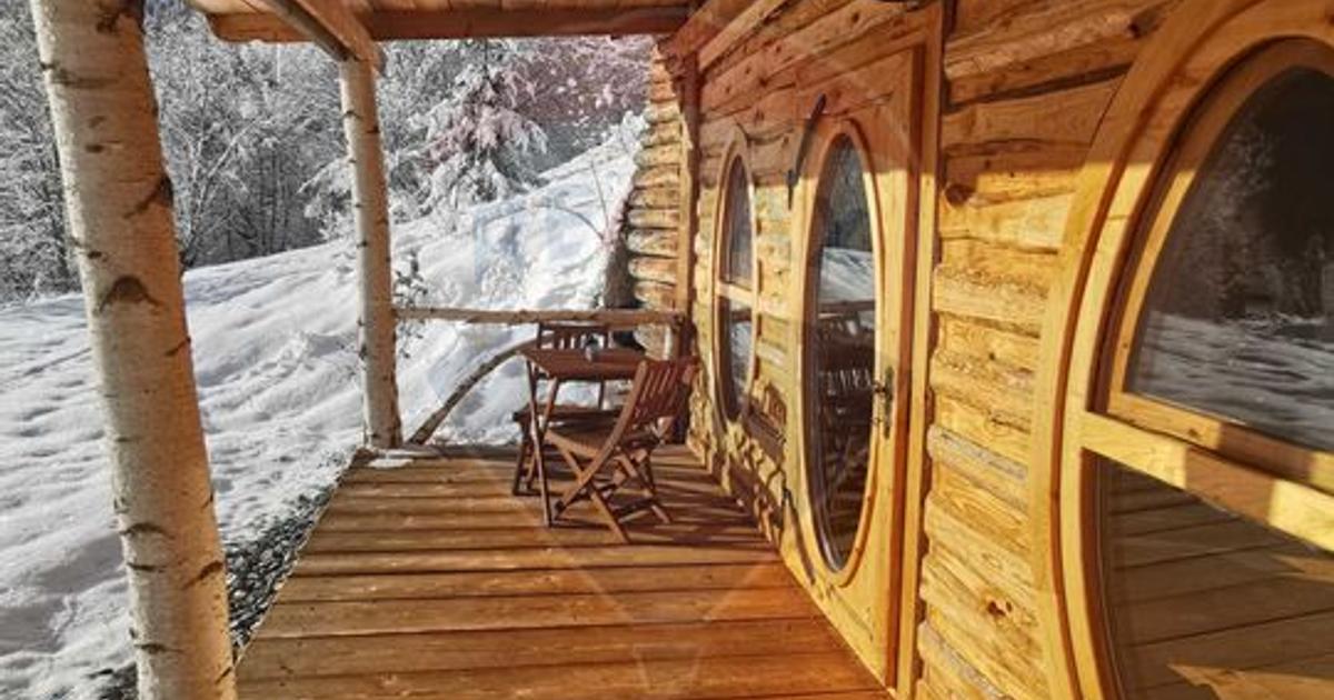 Casă 62,000 mp cu 14 camere în Horea