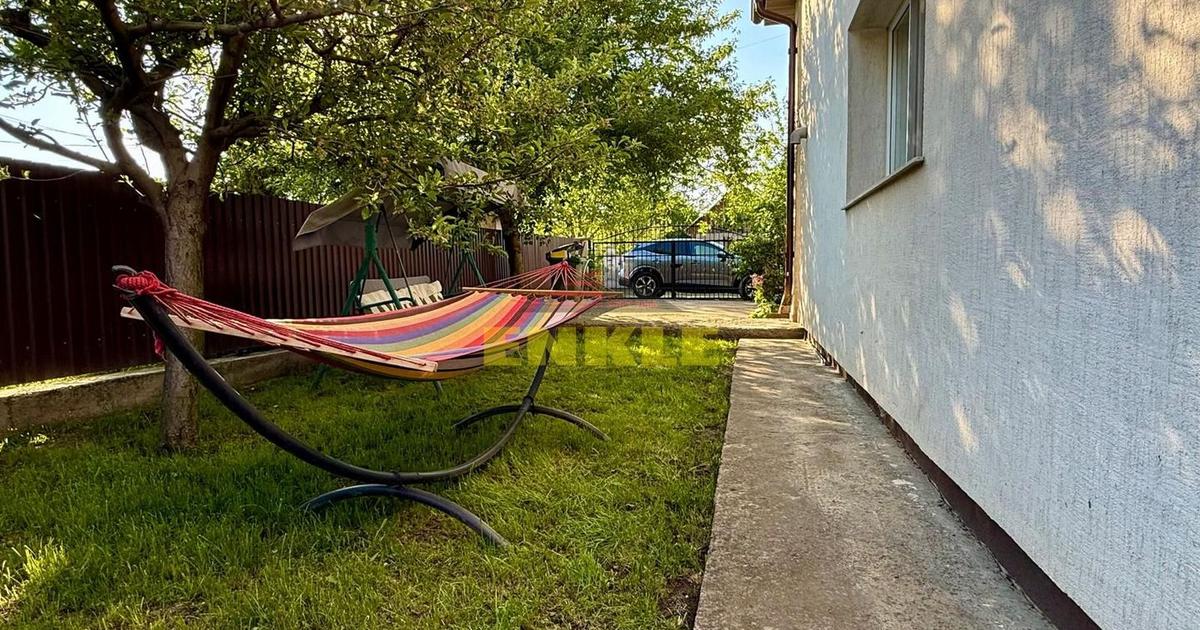 Casă individuală 180 mp cu 5 camere în zona Exterior Sud, Botoșani
