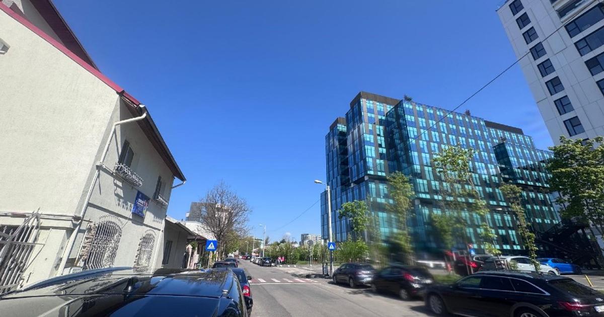 Casă individuală 200 mp cu 5 camere în zona Drumul Taberei, Sector 6