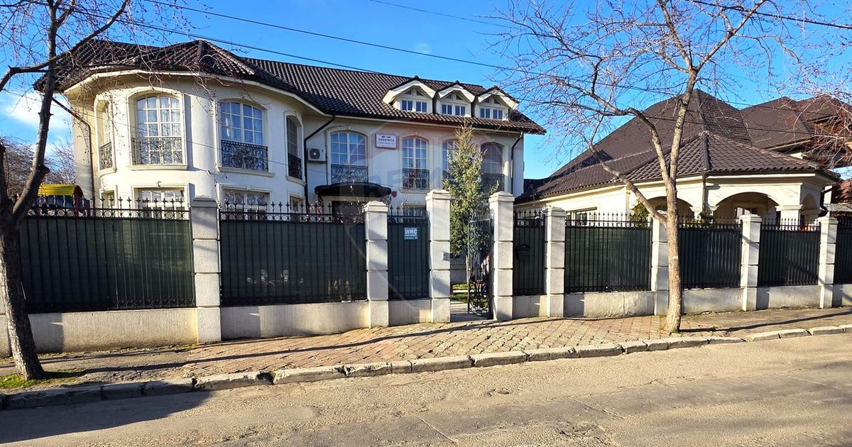 VILA EXCLUSIVISTA IN CENTRUL BUZAULUI-Investitie cu venit imediat
