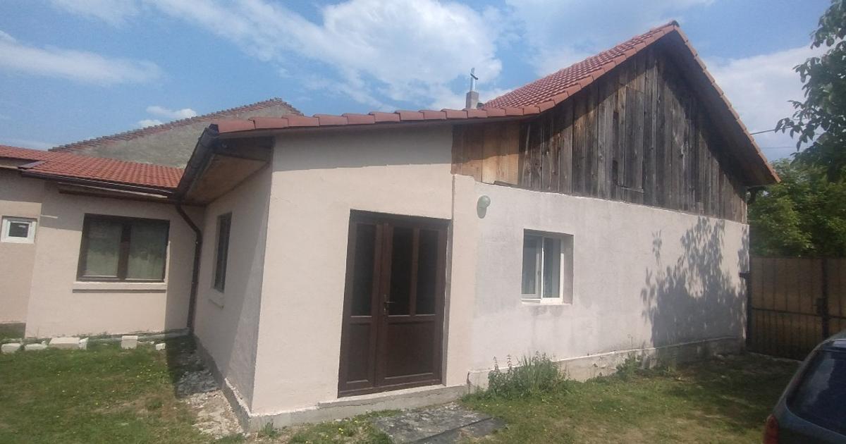 Casă individuală 115 mp cu 3 camere în Copăcele