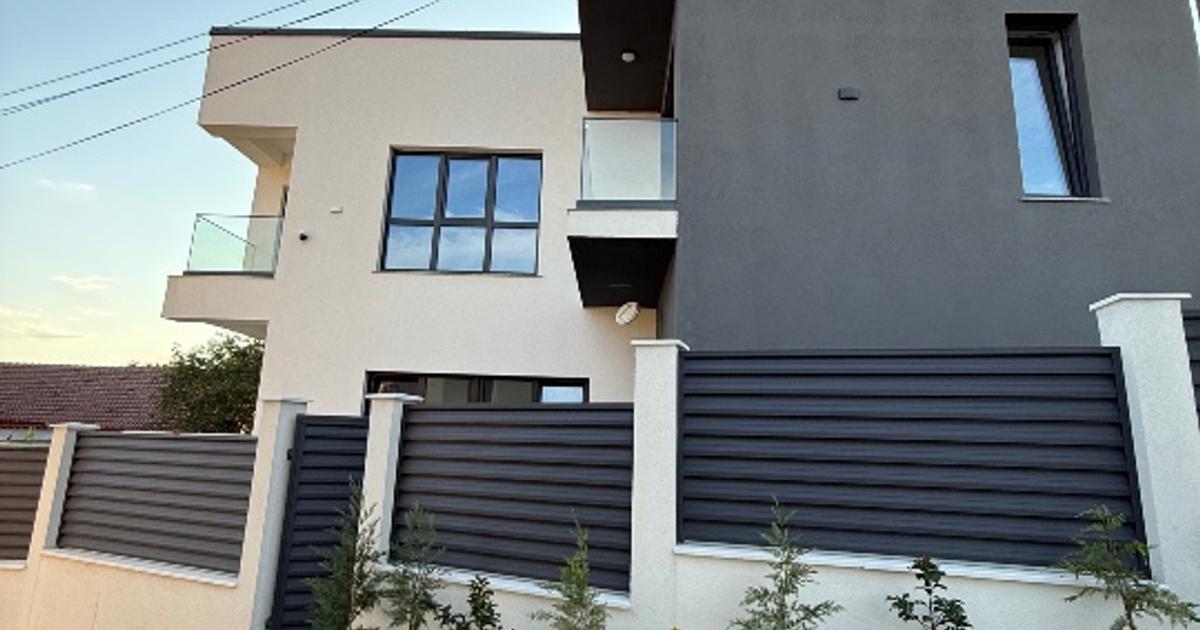 Casă individuală 220 mp cu 3 camere în zona Central, Craiova