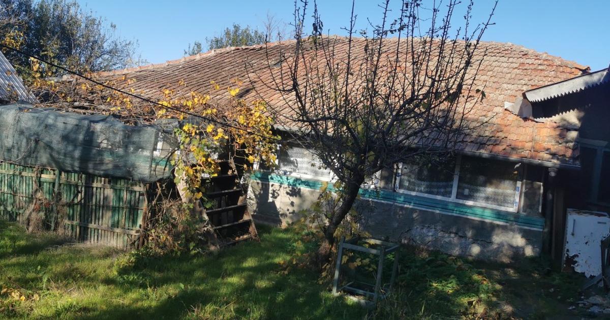 Casă individuală 186 mp cu 3 camere în Crivăț