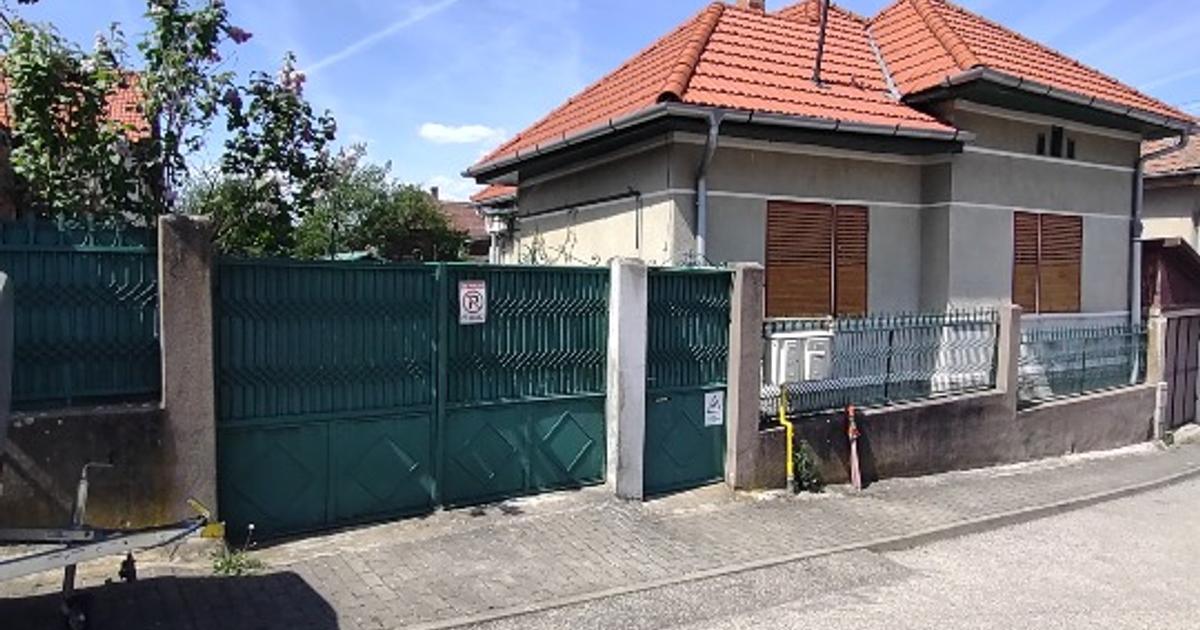 Casă individuală 137 mp cu 4 camere în Cugir