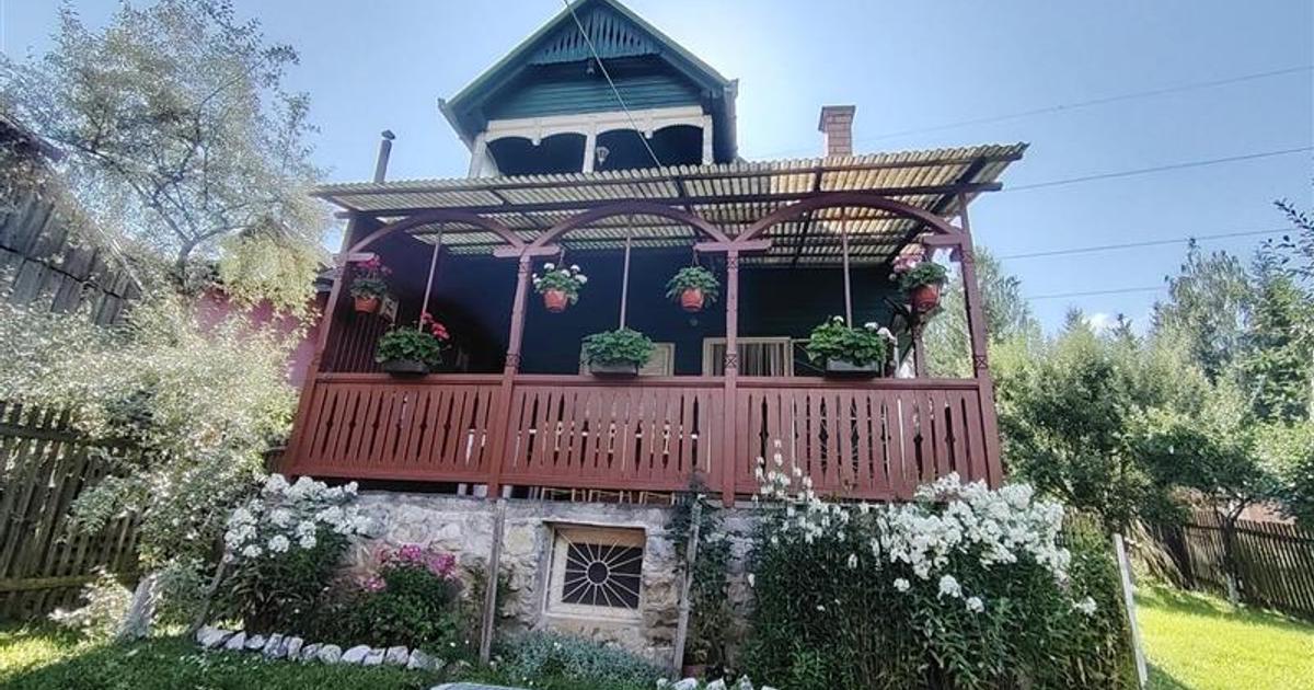 Casa de vacanta (Gheorgheni, str. Szarvas, zona Km 4)