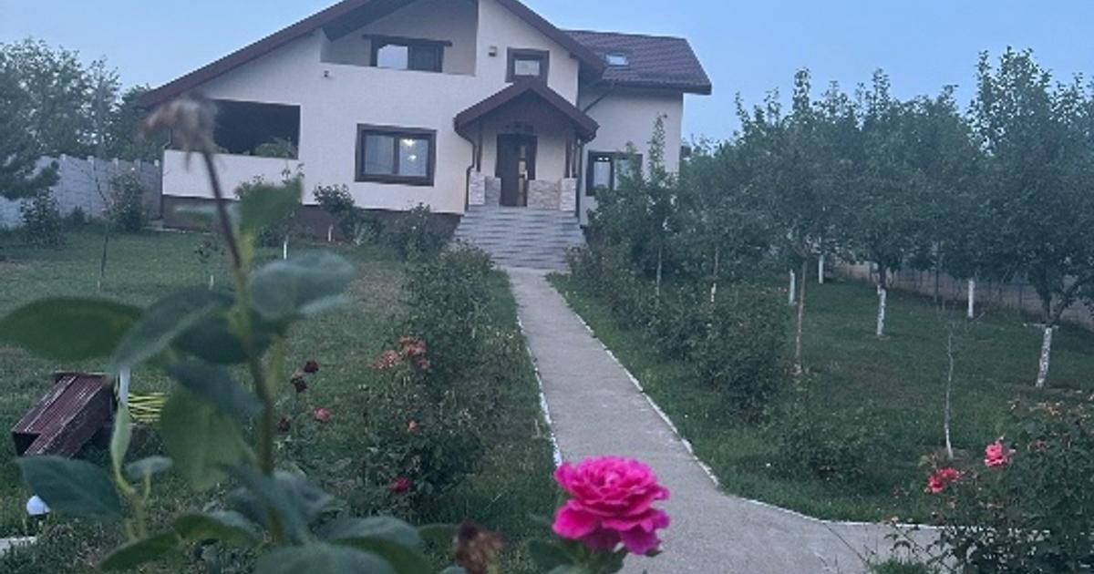 Ready to move in, 4 băi din care una pentru intrare de afară de la grătar,terasă