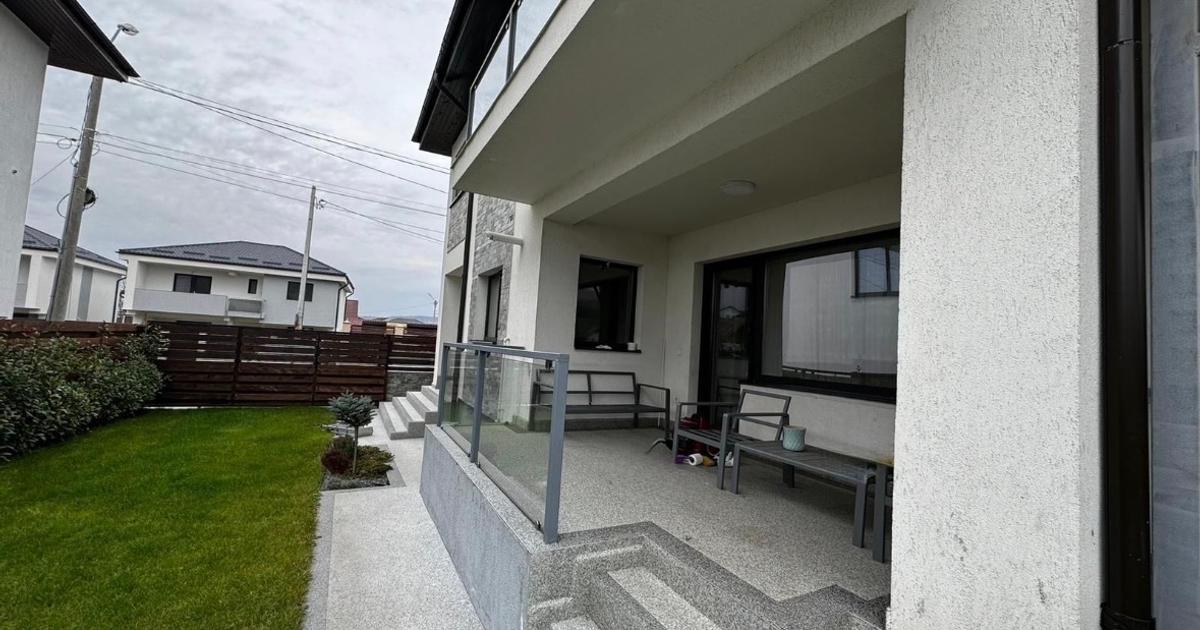 Casă individuală 157 mp cu 4 camere în Racovița