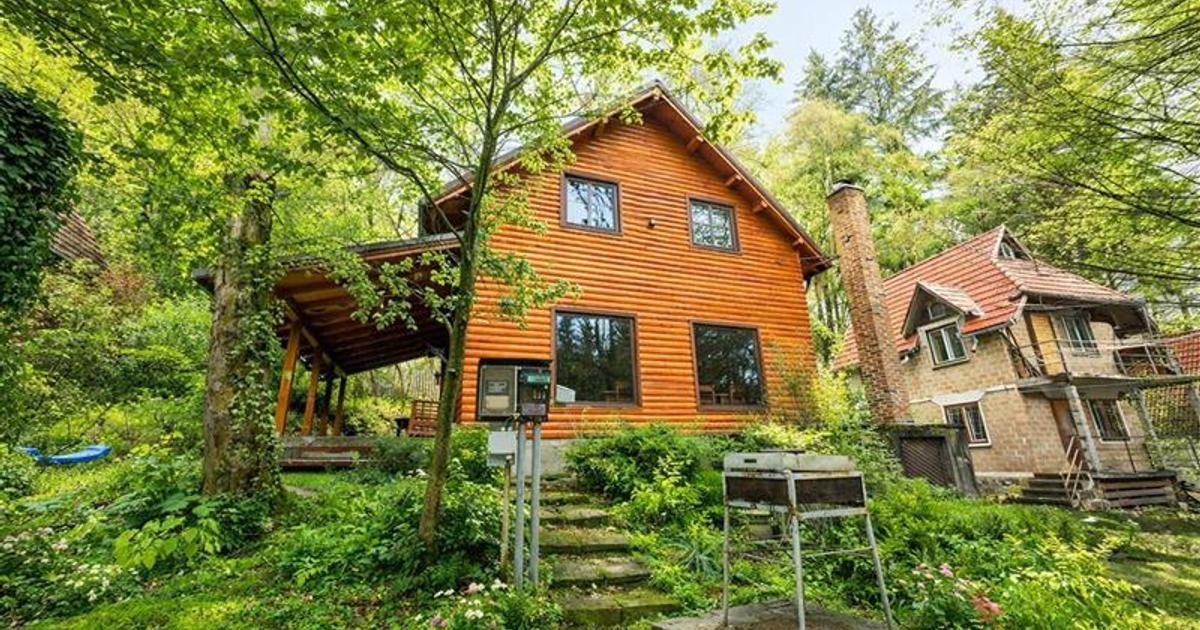 FILM! Rezidenta pe apreciabile conditii, in statiunea Sugas Bai, Covasna