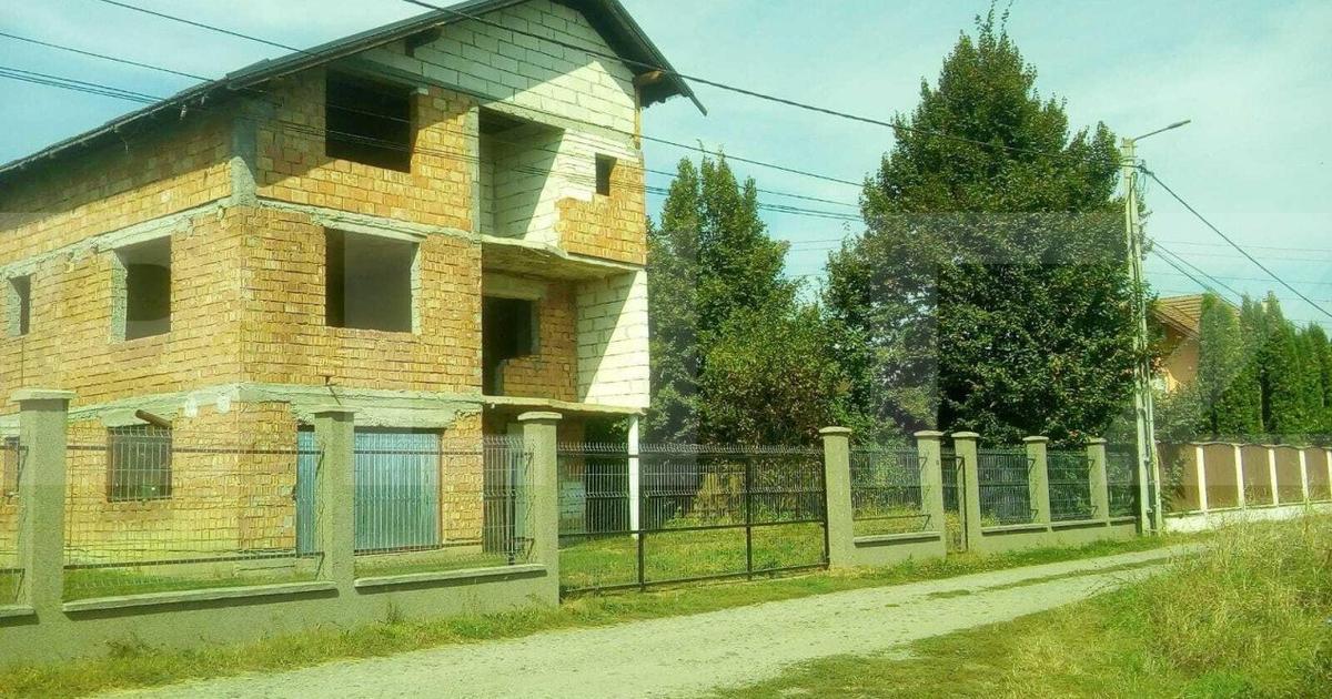 Casa cu 7 camere, 390 mp, teren 600 mp, zona Unirii