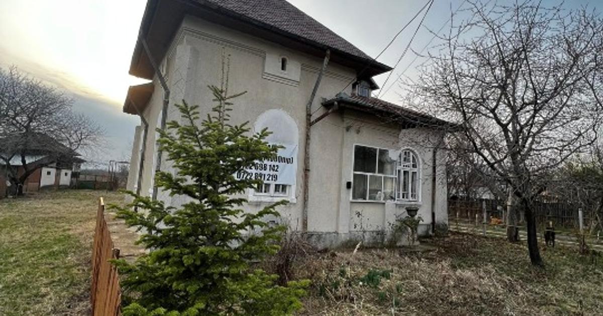 Casă individuală 70 mp cu 2 camere în Ulmi