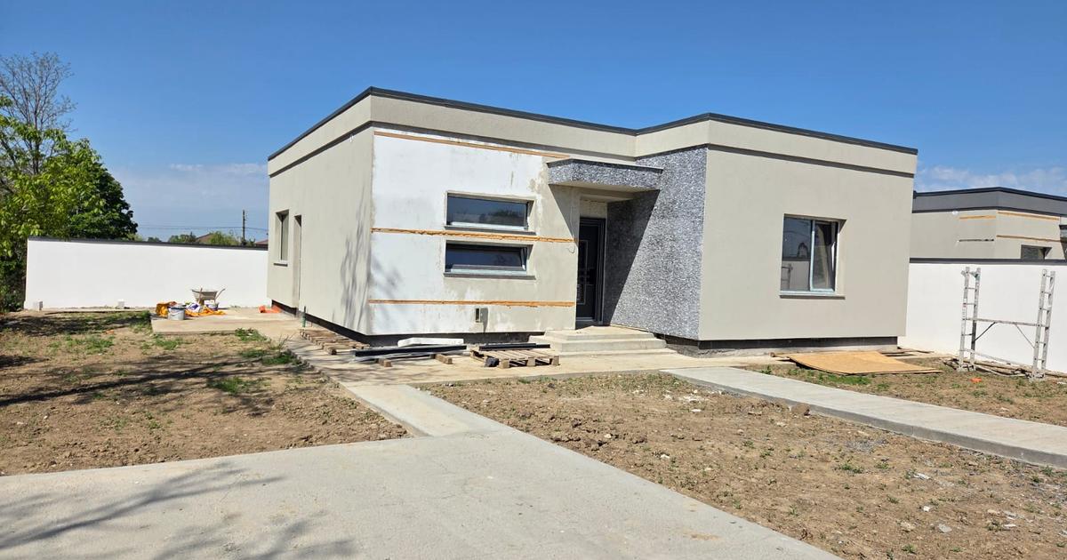 Casă individuală 110 mp cu 4 camere în Vânători