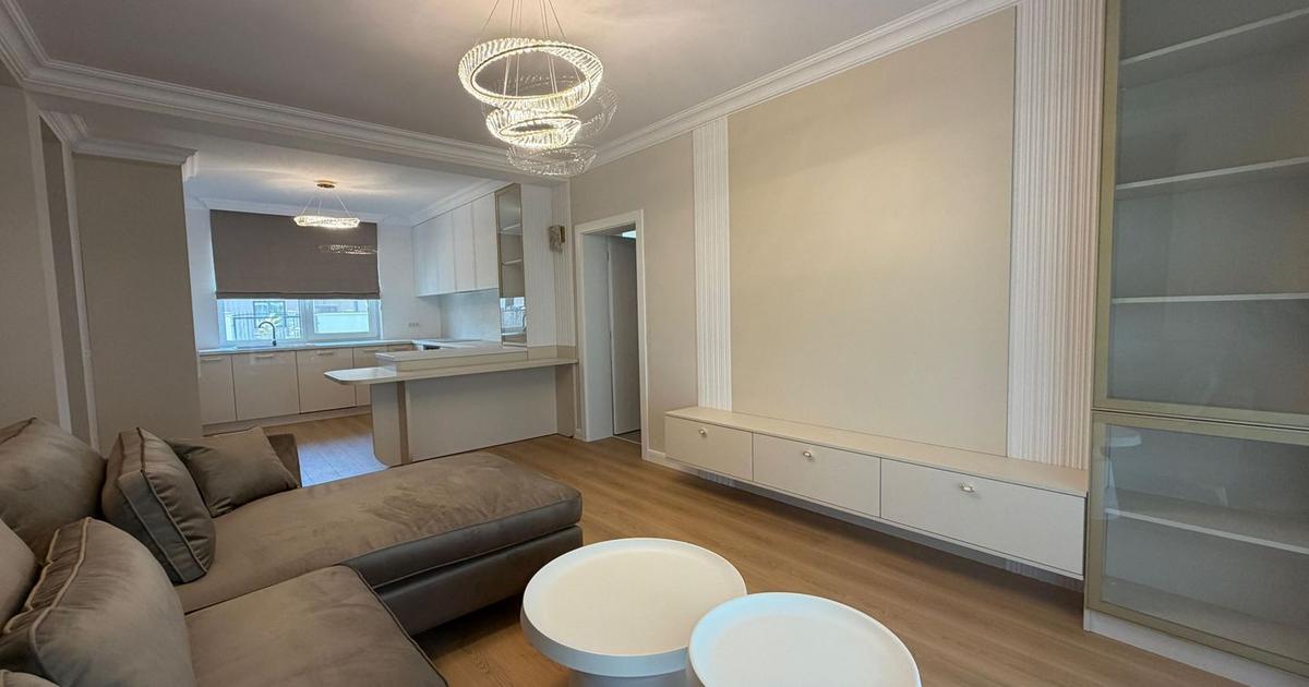 Casa Mediteraneana - 3 camere - 1000 euro - Mosnita Noua